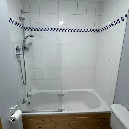 Apartman Modern Good Distance From And Airport 4people Dublin