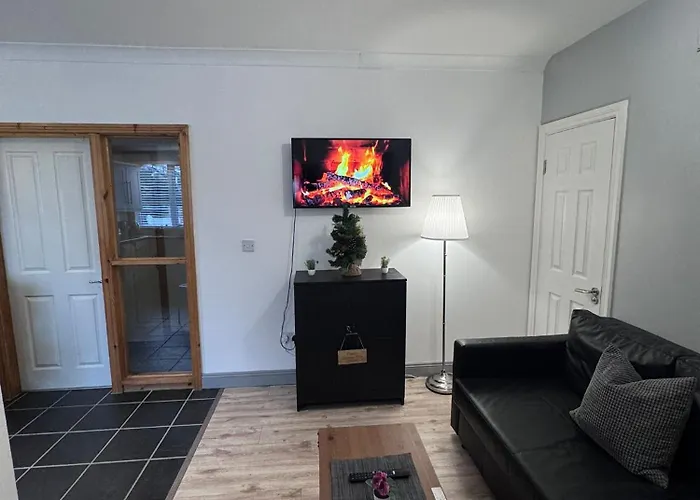 アパート Modern Good Distance From And Airport 4people ダブリン